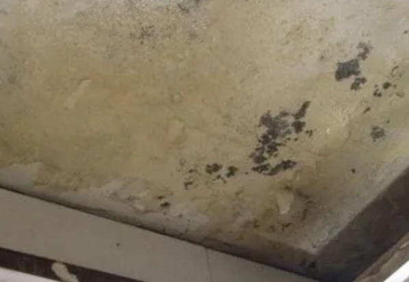 铜陵市阳台漏水维修公司分享下铜陵市卫生间渗水维修需要注意哪些问题。